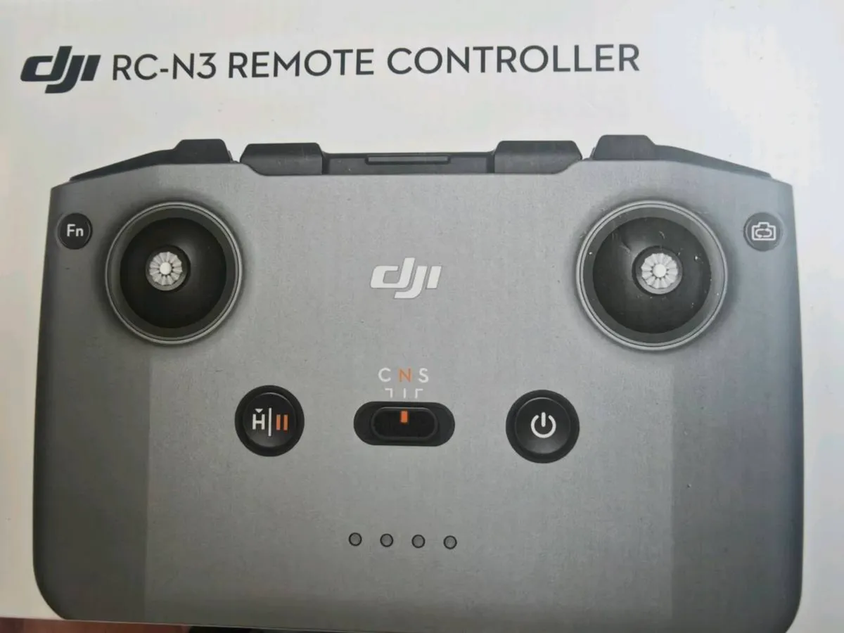 DJI Neo + controller, battery and charger - Image 4