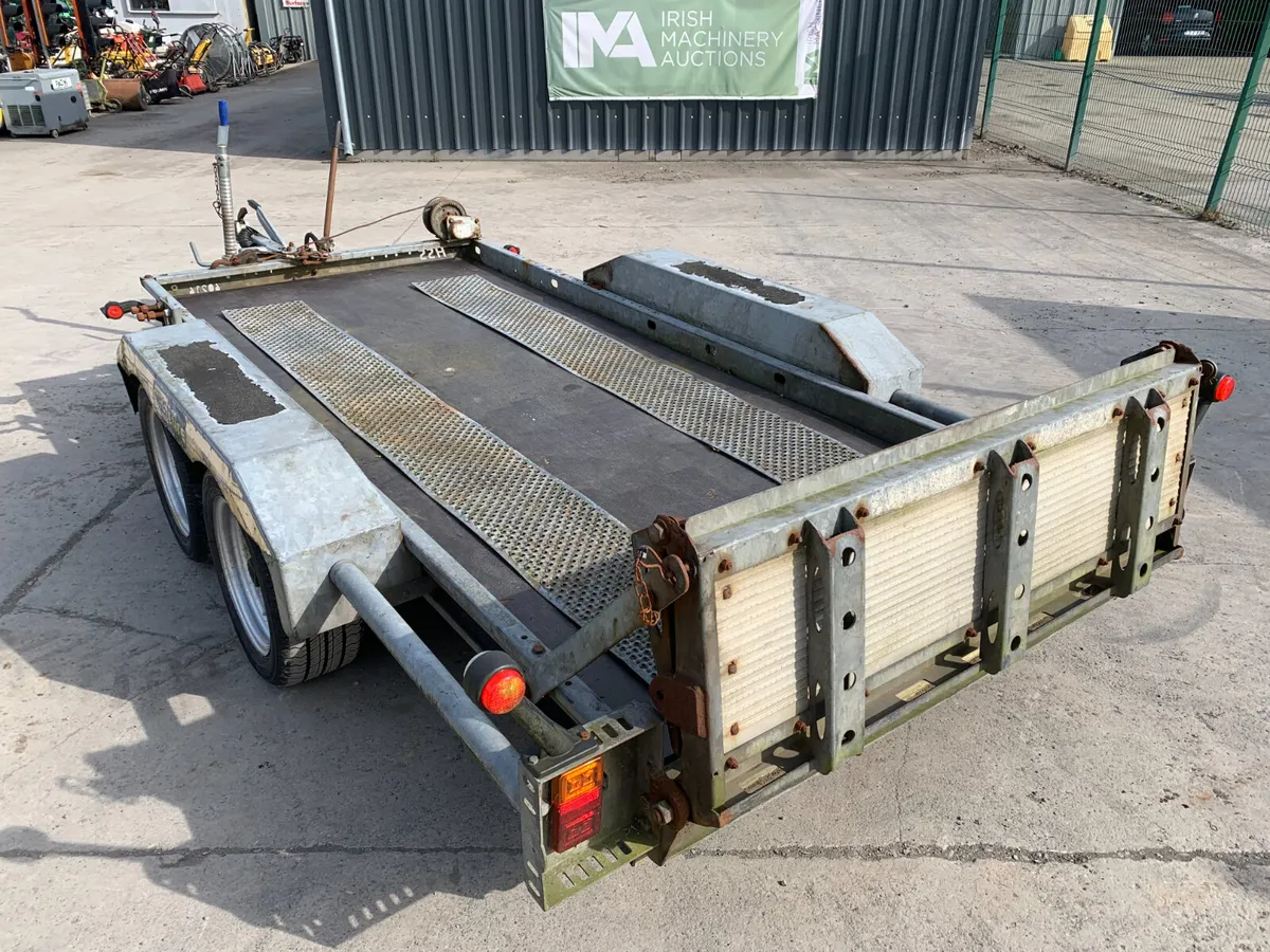 BID ONLINE NOW - BRIAN JAMES TILT BED TRAILER - Image 3