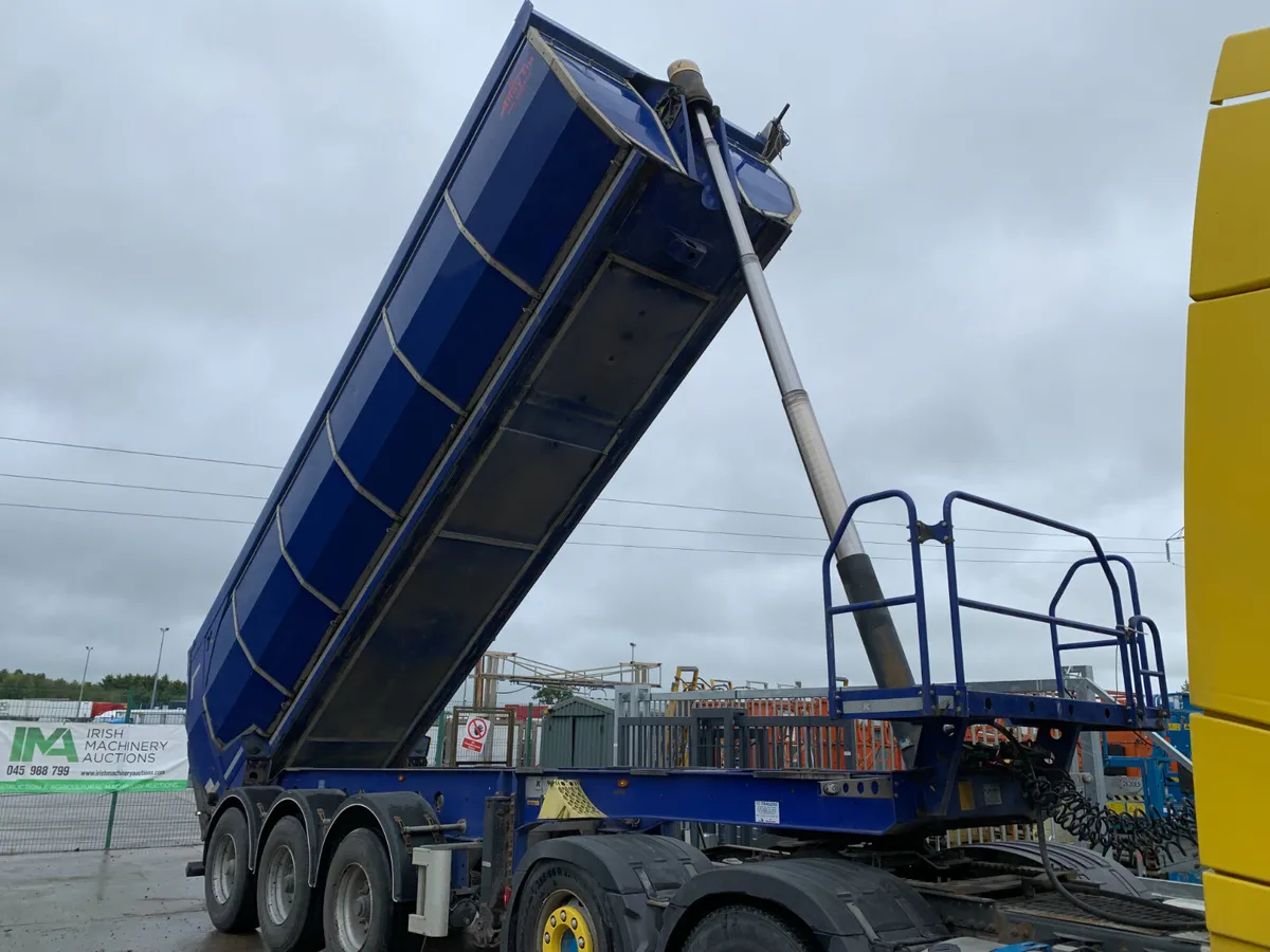 2020 KASSBOHRER TRI AXLE TIPPER FOR AUCTION - NAAS - Image 2