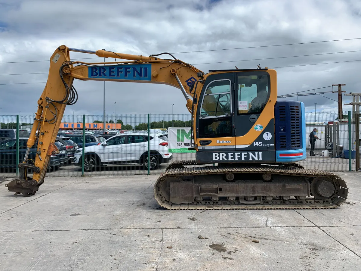 BID ONLINE NOW - 2016 HYUNDAI ROBEX 145LCR FOR AUC - Image 3