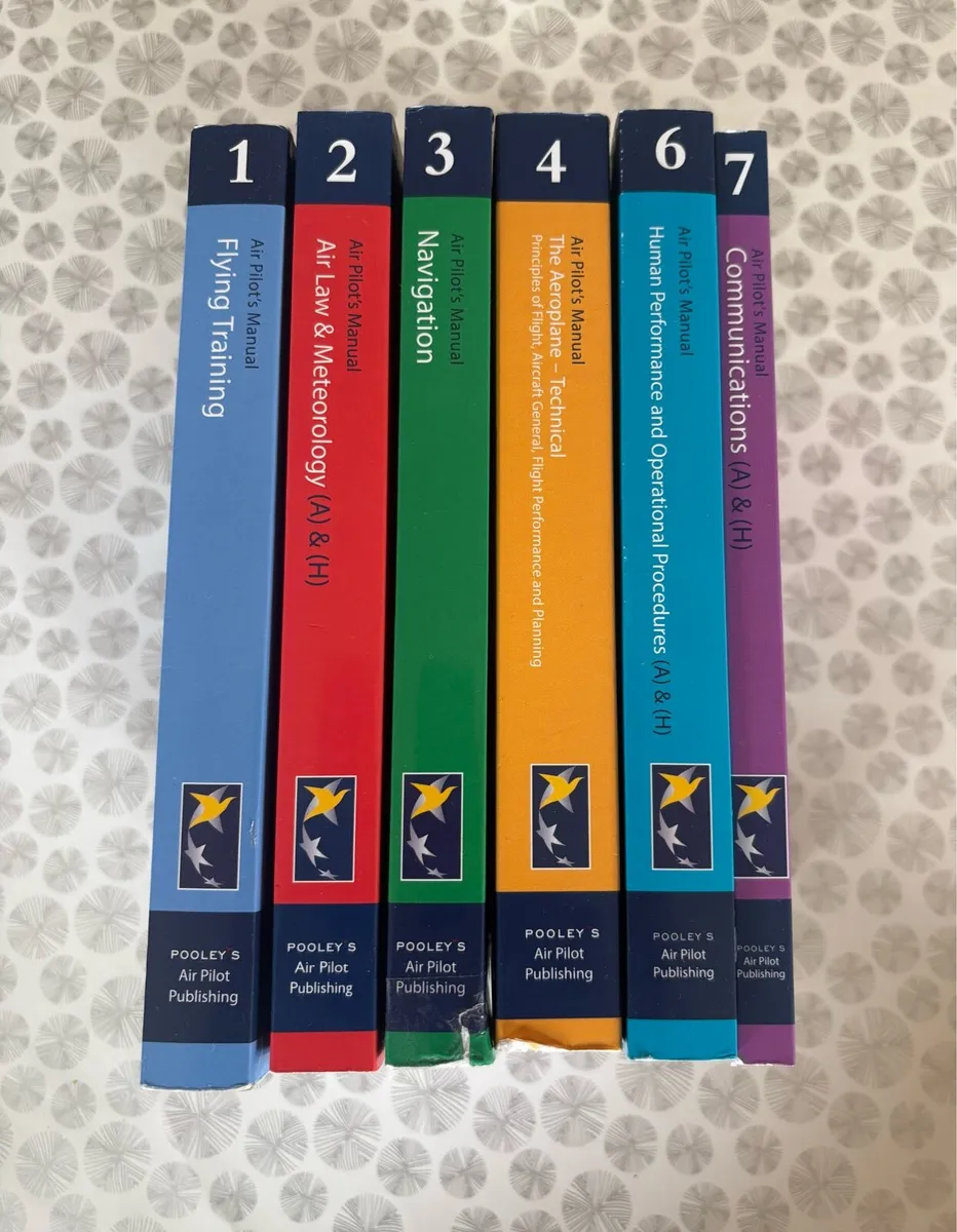 Pooley’s PPL Training Books - Image 1