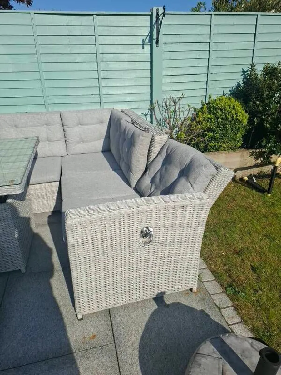 outdoor - Image 4