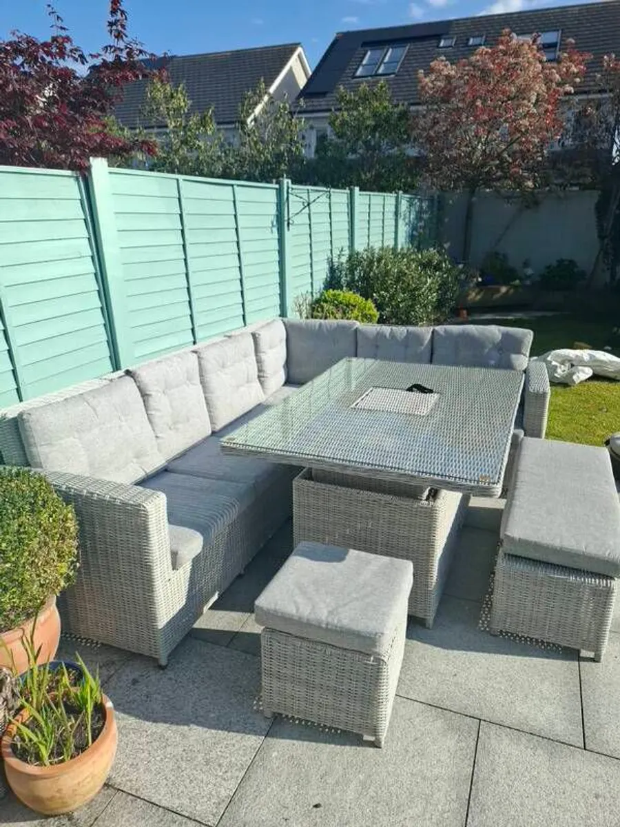 outdoor - Image 1