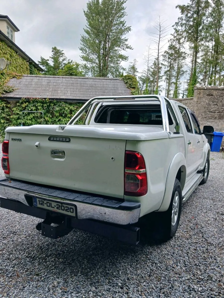 2012 Toyota Hilux crewcab jeep - Image 2