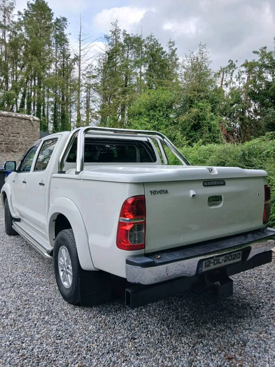 2012 Toyota Hilux crewcab jeep - Image 3