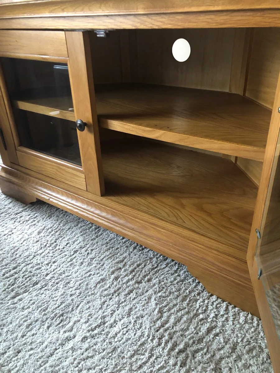 Tv stand - Image 3