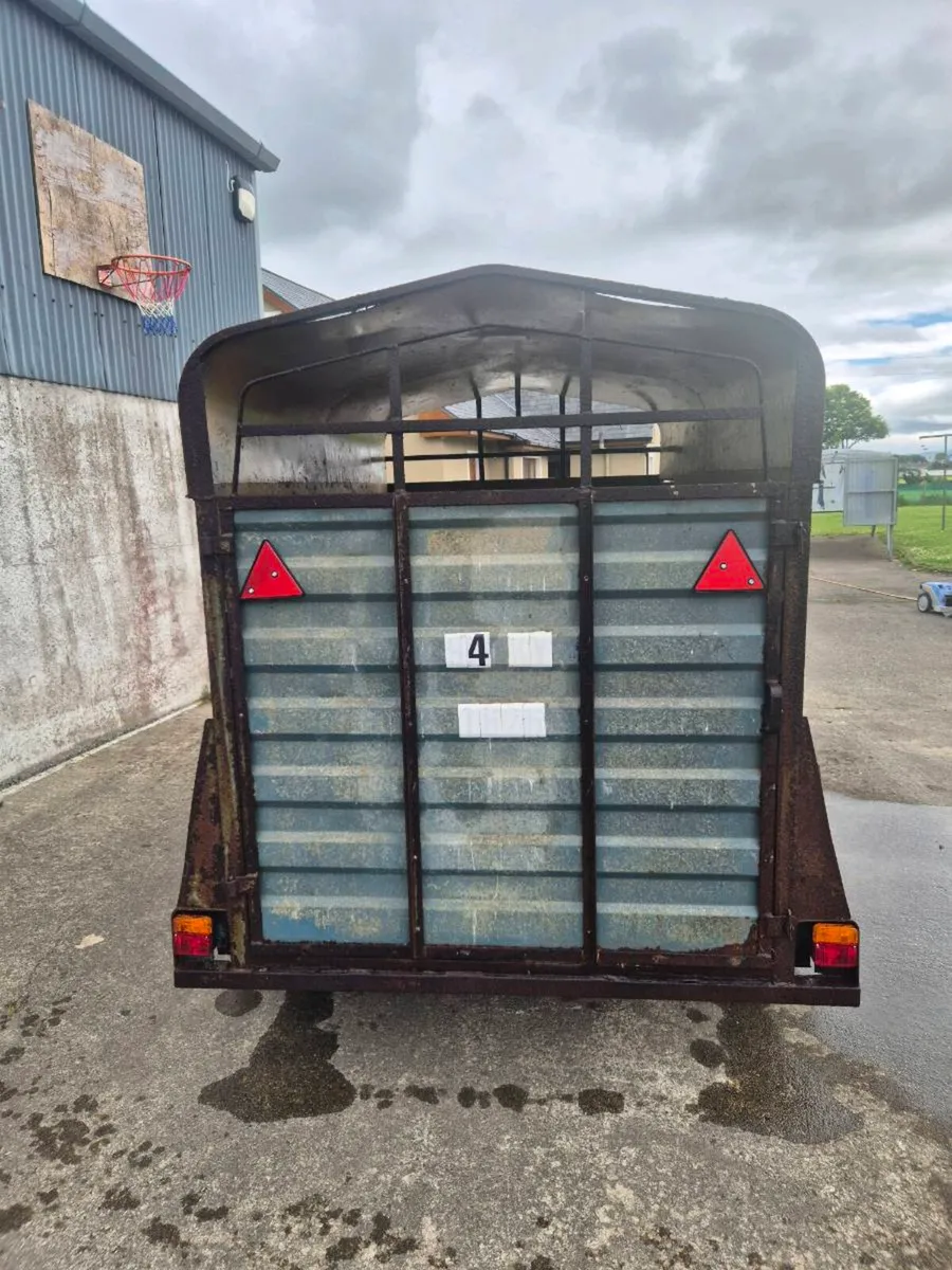 Cattle Box - Image 3