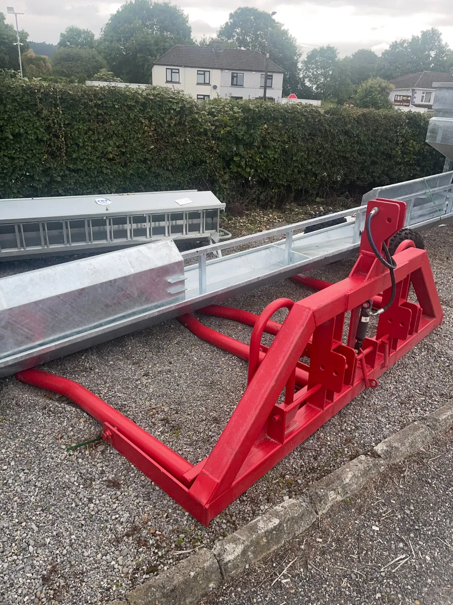 Fox Bros Double Bale Lift – FRS Direct - Image 1