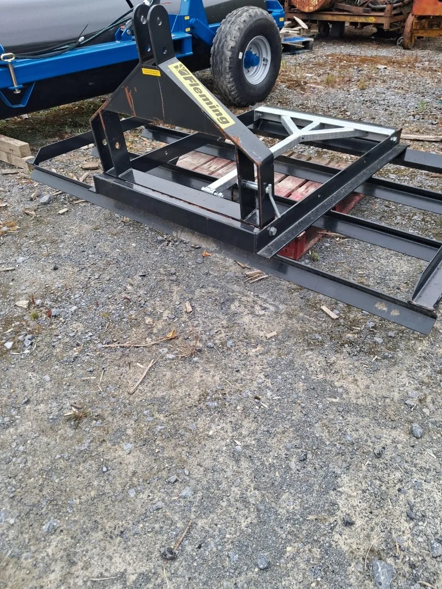 Land leveller