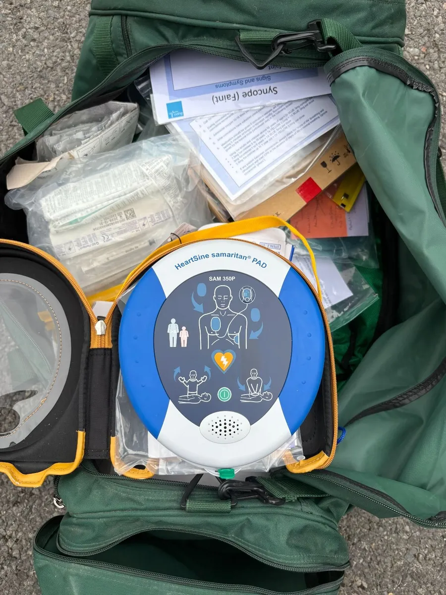 AED Defibrillator & First Aid Kit - Image 2