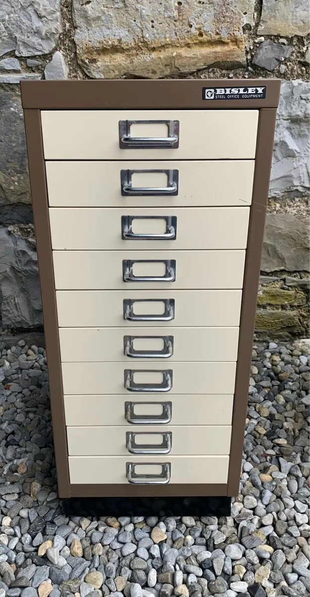 Bisley 10 drawer steel filing cabinet. - Image 1