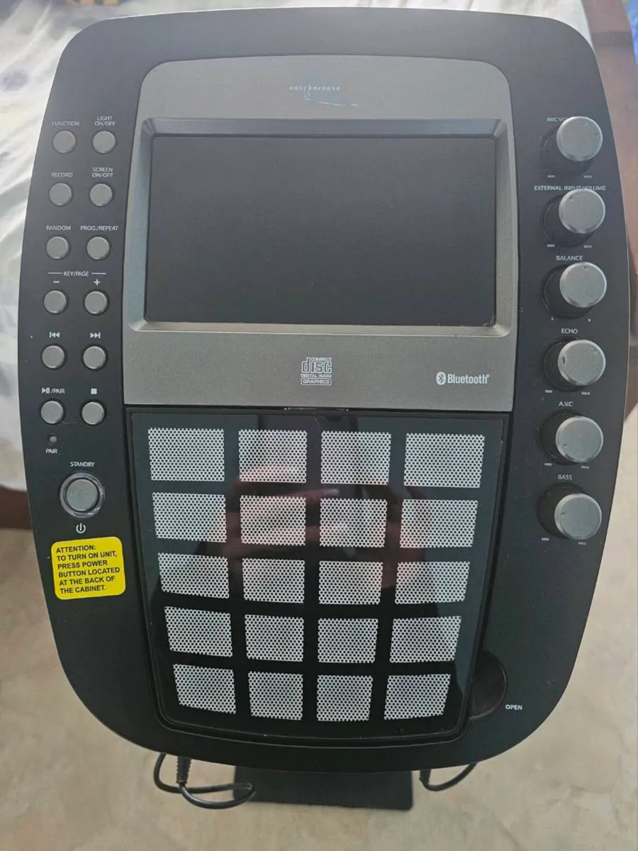 Karaoke machine - Image 1