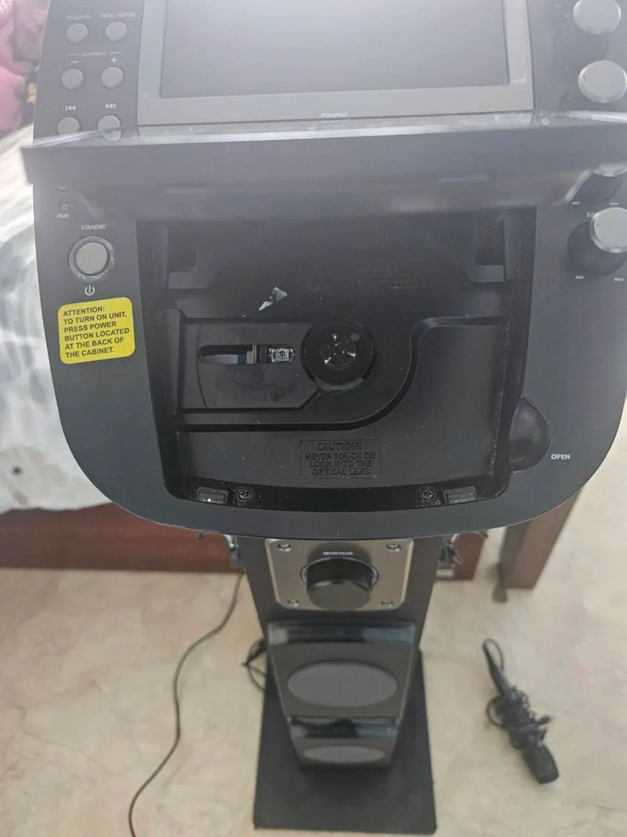 Karaoke machine - Image 3