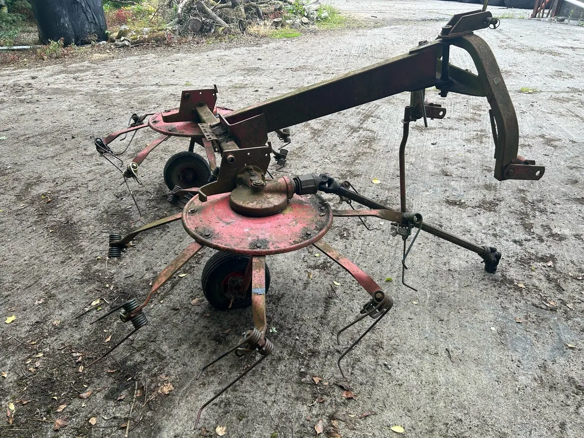 Lely lotus 300 Tedder - Image 3