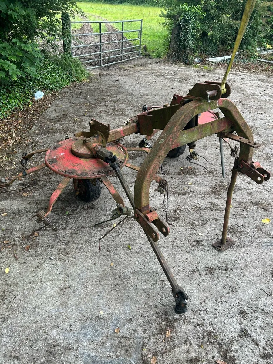 Lely lotus 300 Tedder - Image 4