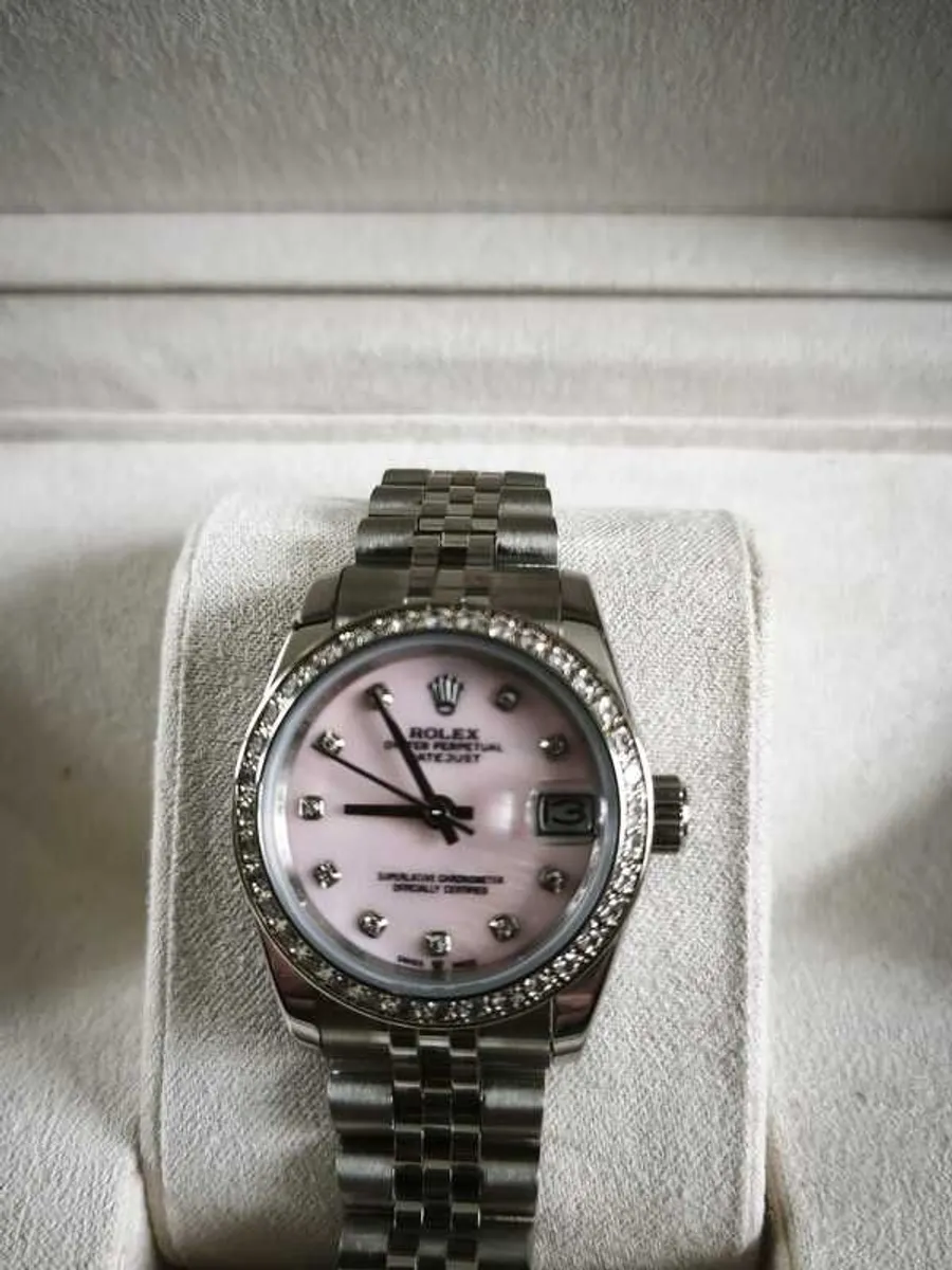 Womans watch - Image 1