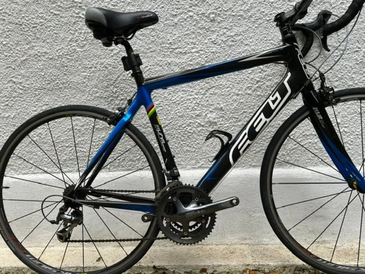 Felt 1.3 hm Carbon Road Bike - Image 1