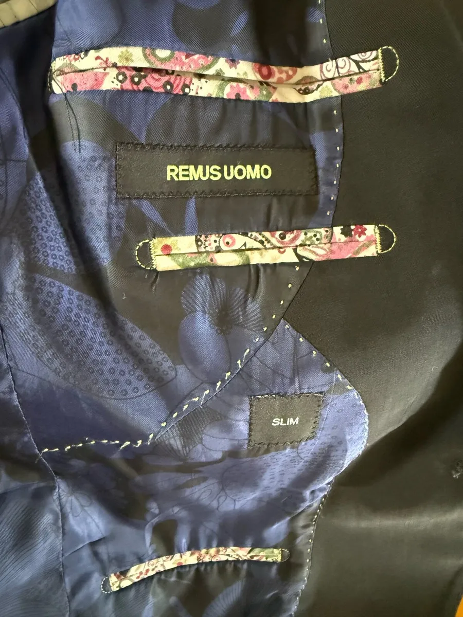 Remus Uomu Mens Black Suit - Slim fit - perfect - Image 3
