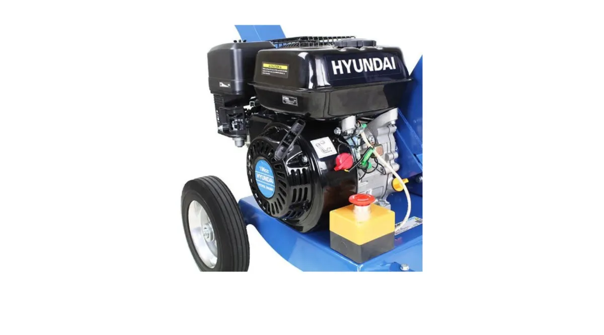 Hyundai 196cc 60mm Petrol Garden Wood Chipper - Image 4