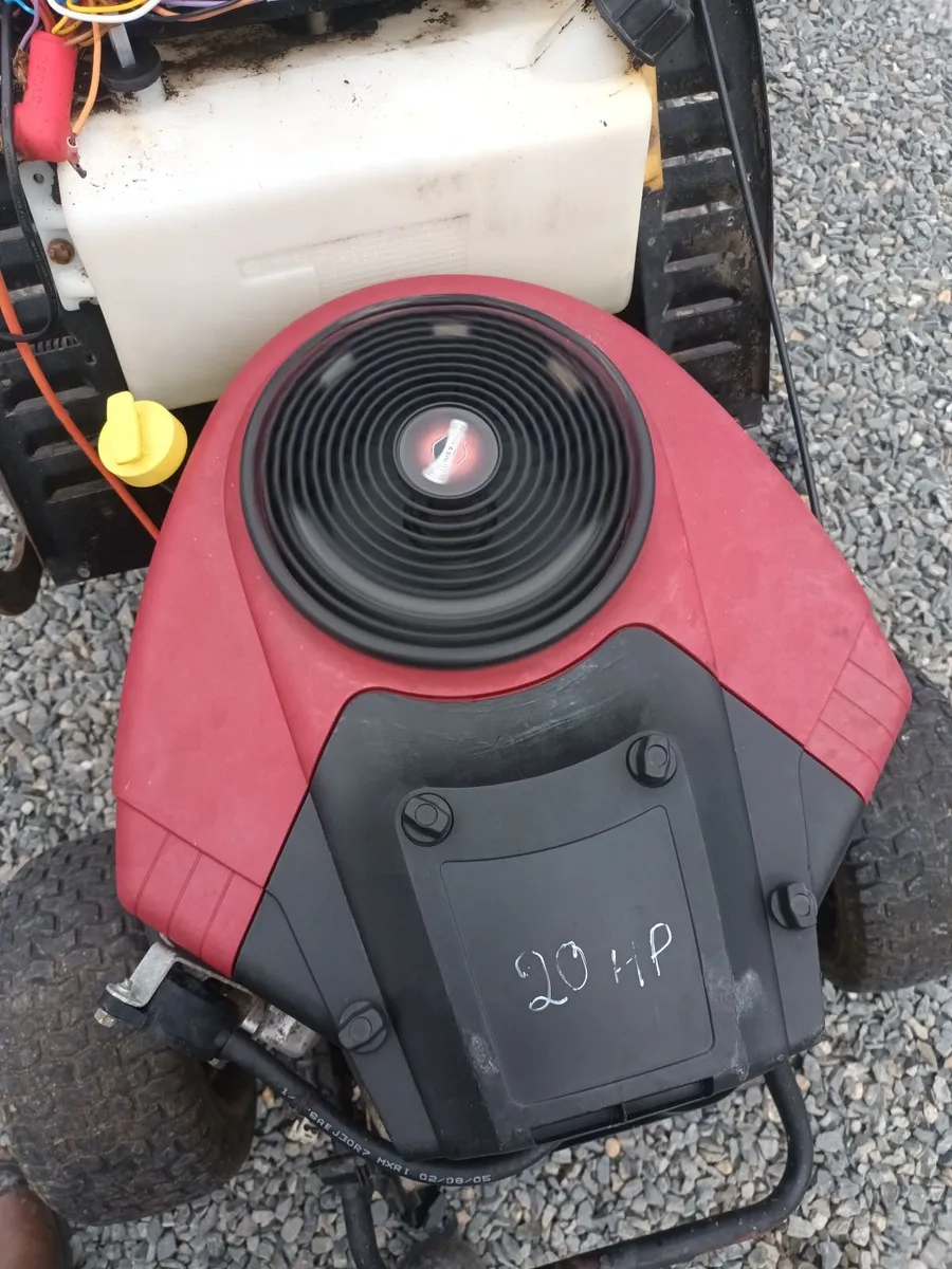 20hp V.twin engine - Image 1