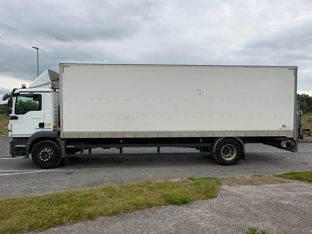 Man 18 Ton Box - Image 4