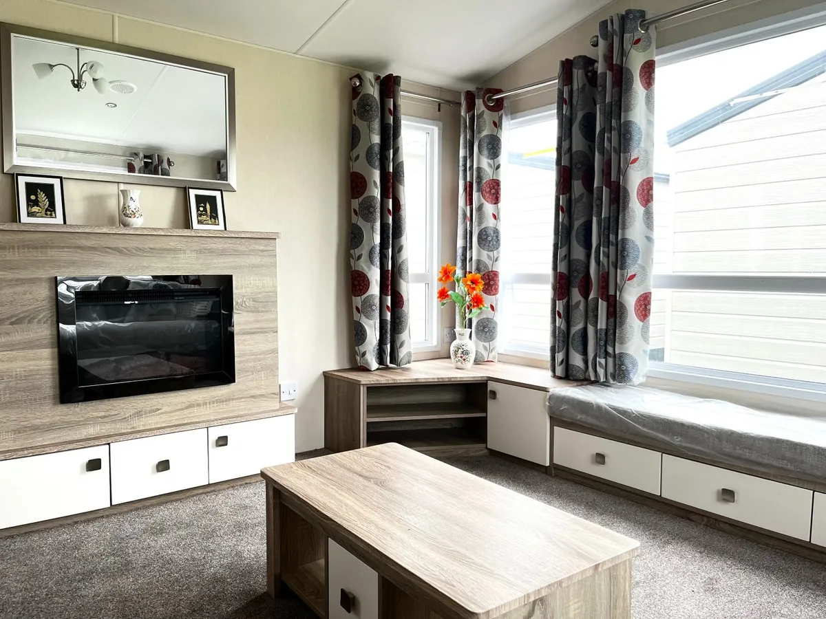 New Europa Maple 3 bedroom - Image 2