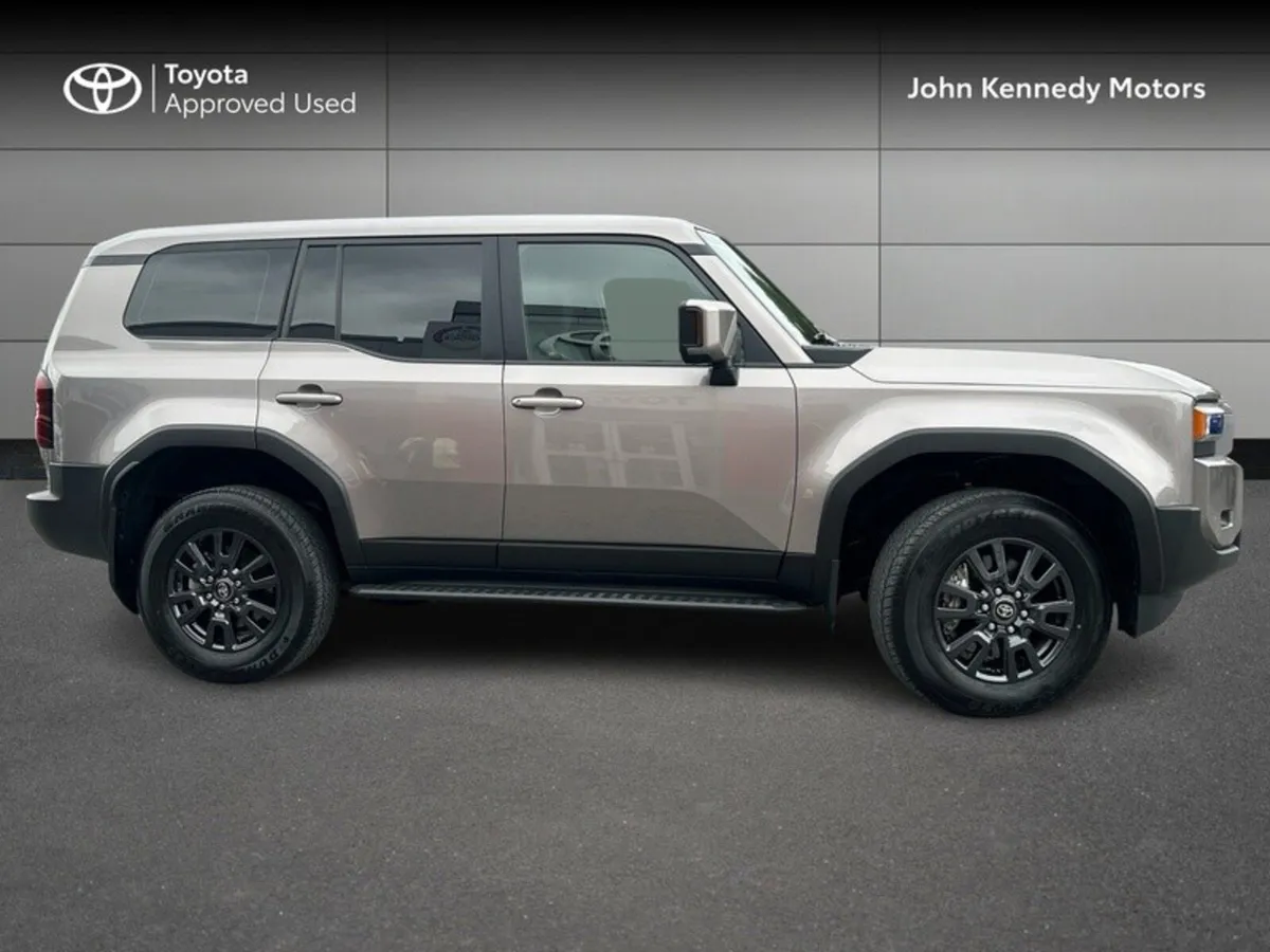 Toyota Land Cruiser Land Cruiser (N1) - Image 3