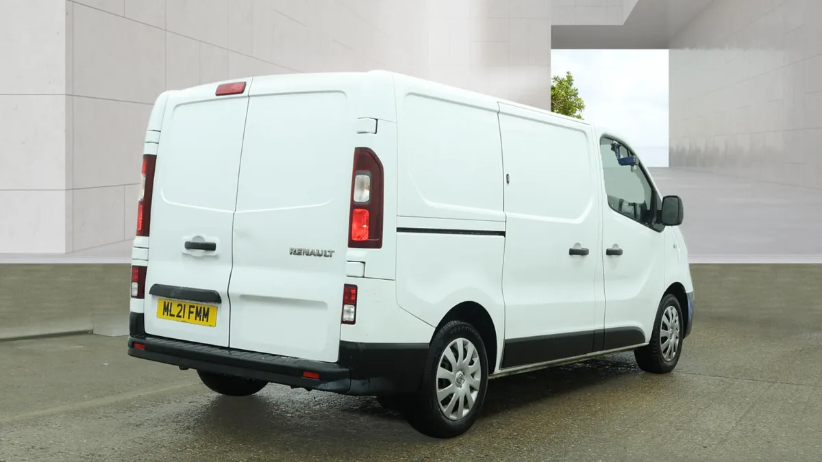 Renault Trafic BUSINESS - FINANCE AVAILABLE - Image 4