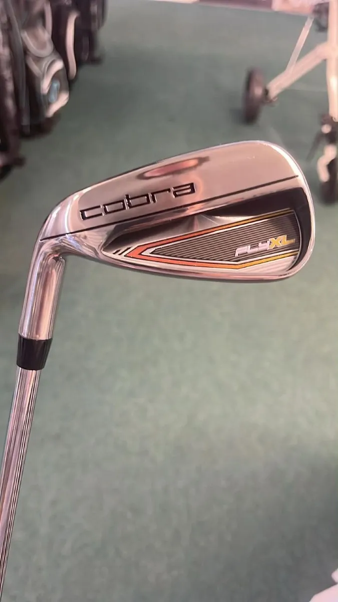 NEW Cobra Fly XL  LEFT HAND 5-SW Regular Now €449 - Image 4