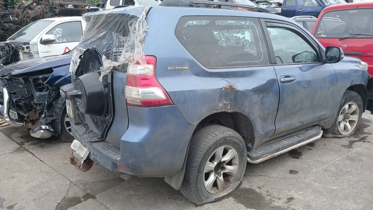 2013 TOYOTA LANDCRUISER 3.0 JUST IN FOR BREAKING - Image 3