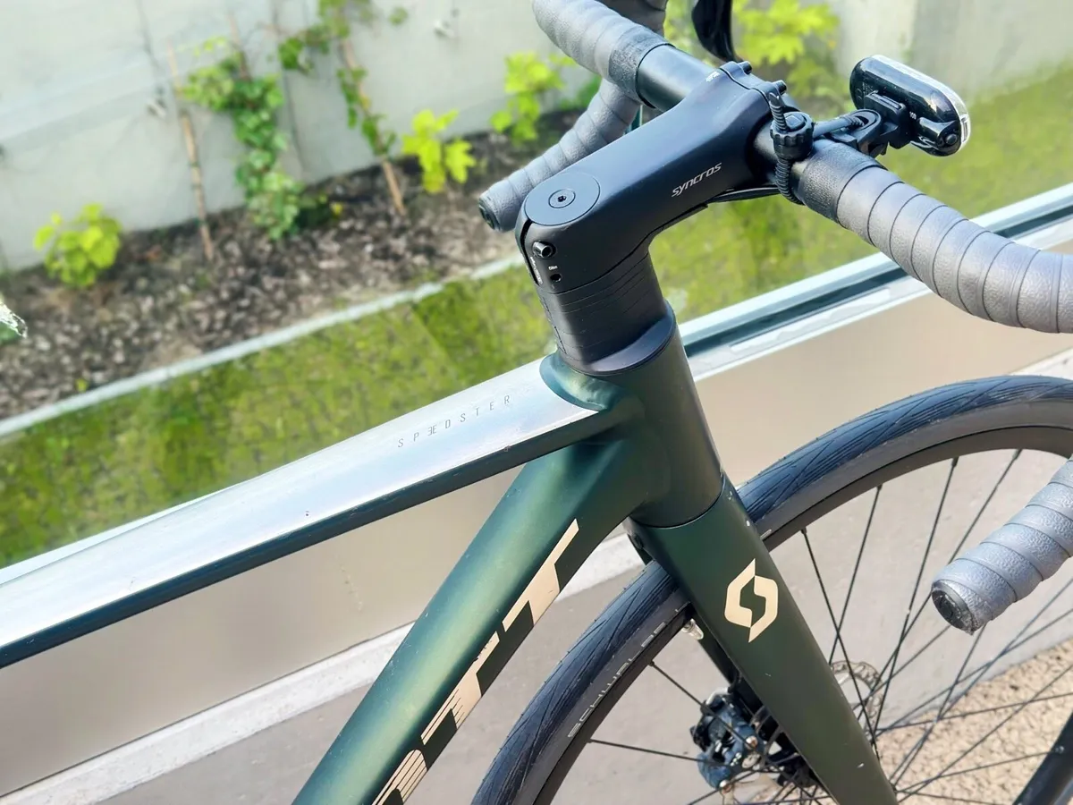 Scott Speedster Road Bike - Image 4