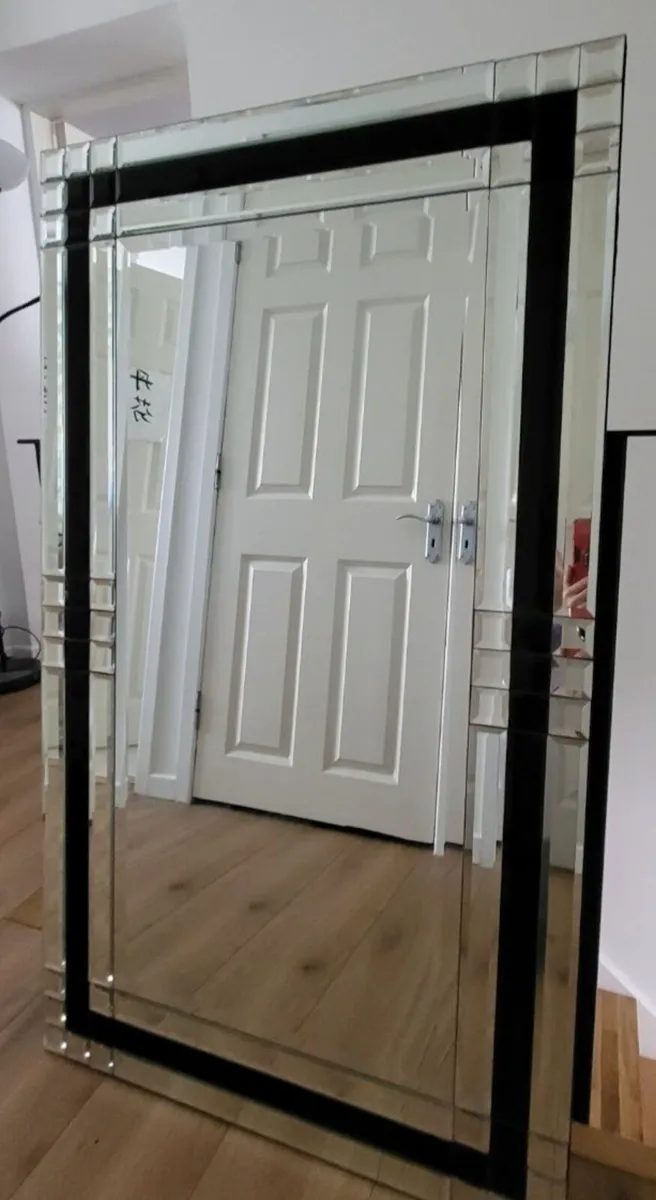 Mirror - Image 1