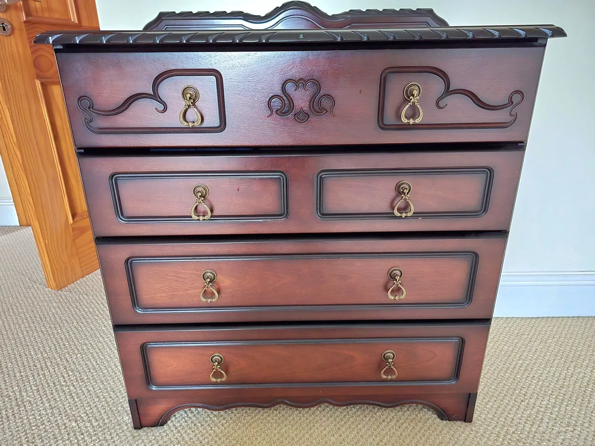 Bedroom Furniture Set - Image 1