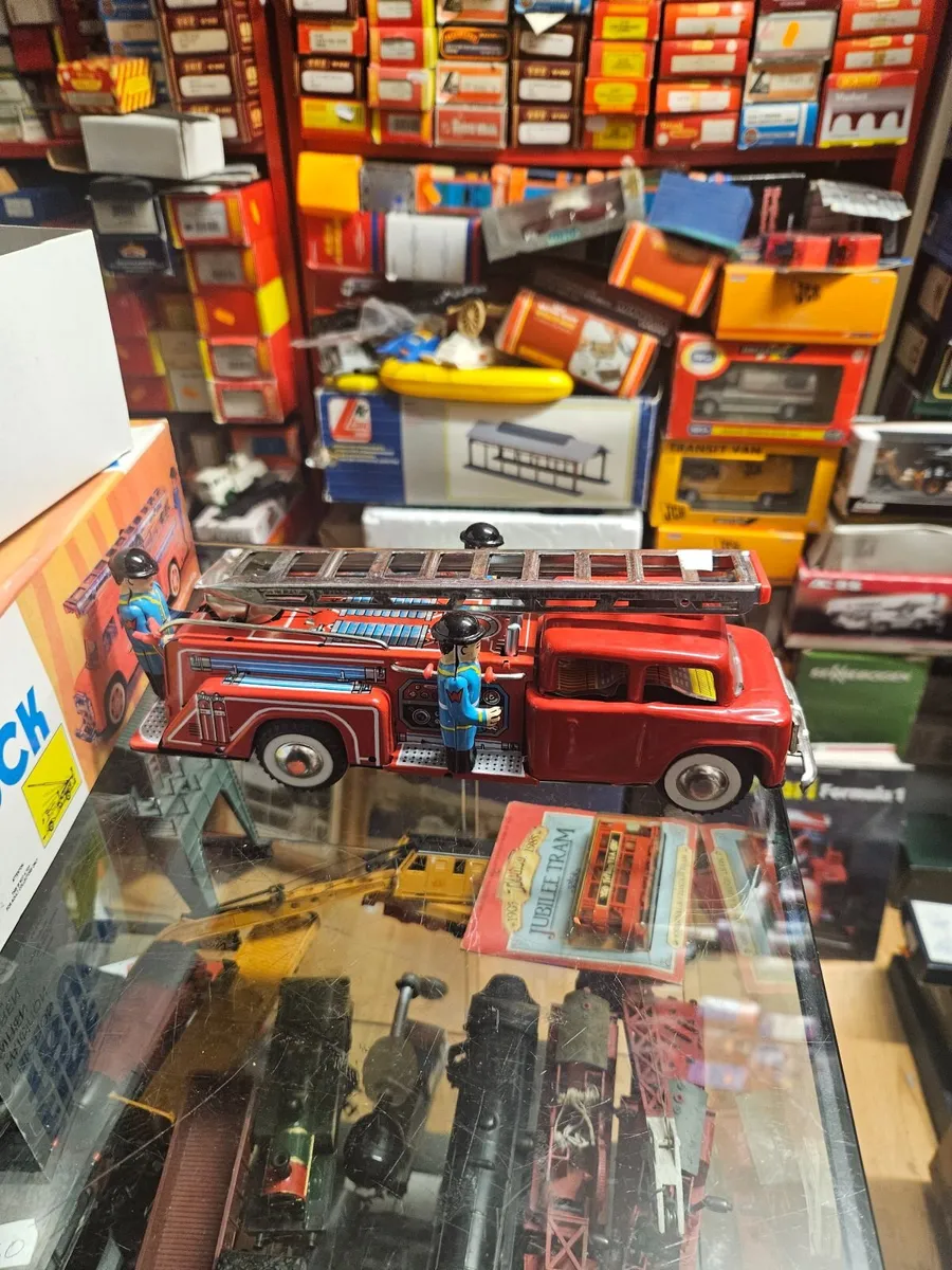 Tinplate Fire Engine - Image 3