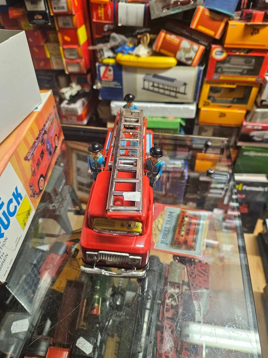 Tinplate Fire Engine - Image 1