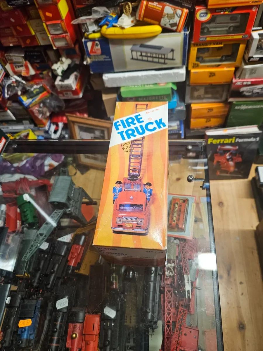 Tinplate Fire Engine - Image 2