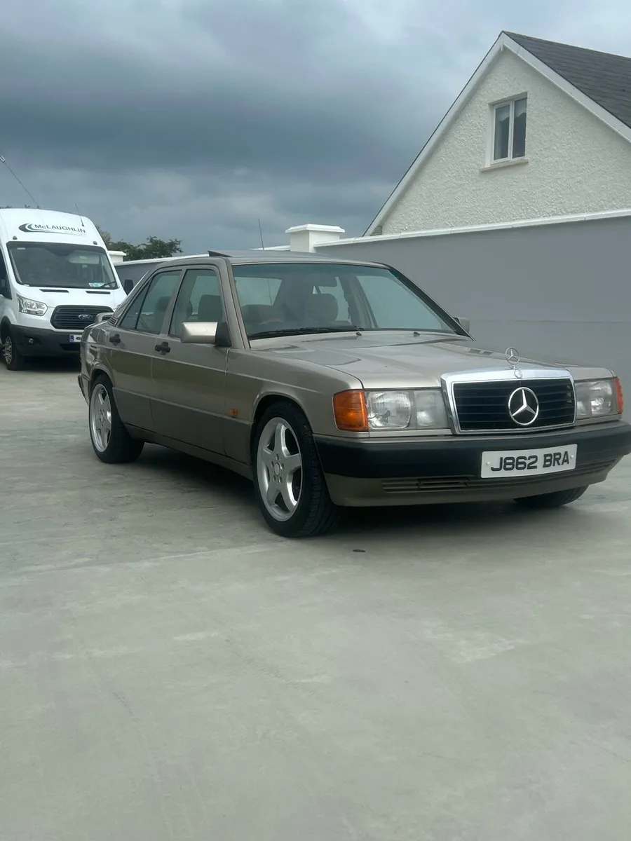 Mercedes 190e - Image 2