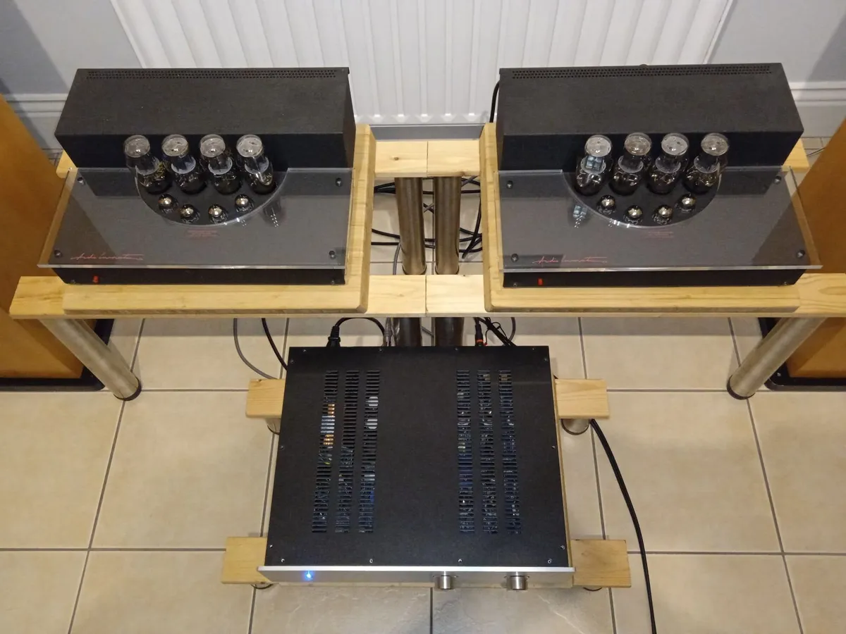 Audio Innovation two tube amplifier stereo system - Image 1