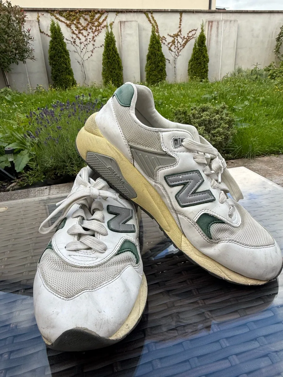 New Balance 580 Sneakers - Image 1