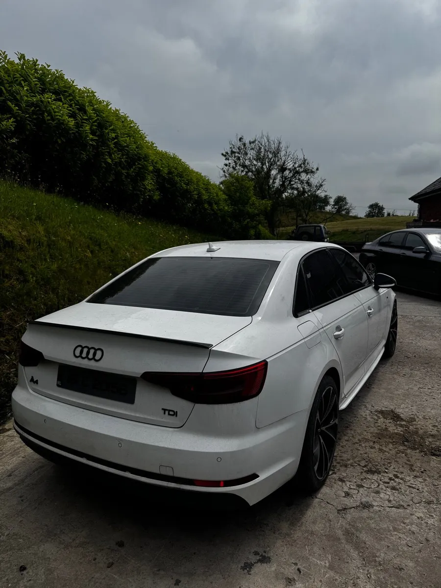 Audi a4 b9 2016 - Image 3