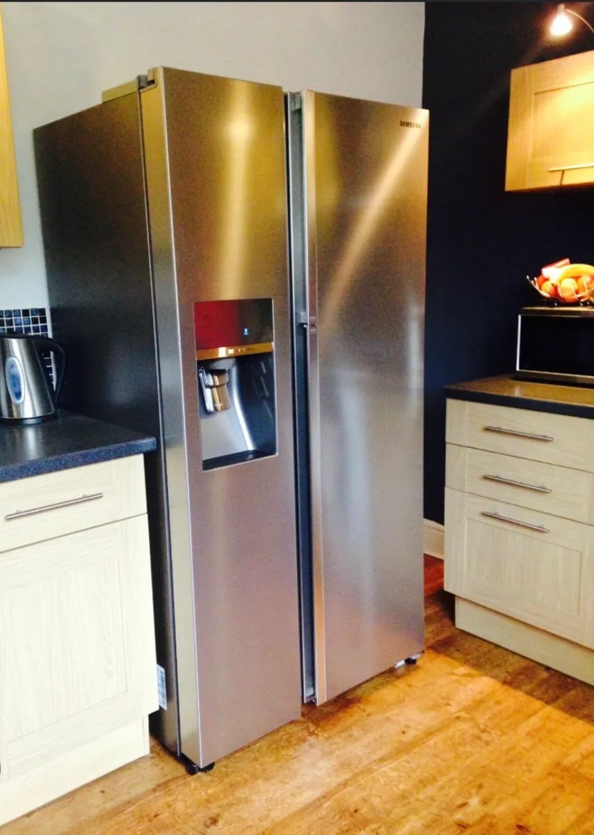 FREE Samsung American fridge FREE - Image 1