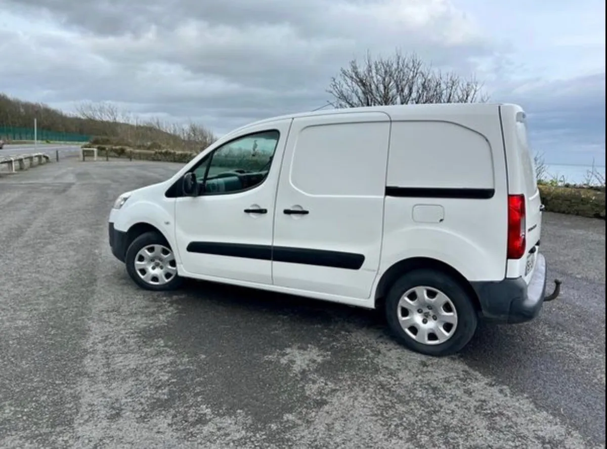 Peugeot Partner For Sale - NEW DOE & Tax Til Aug - Image 3