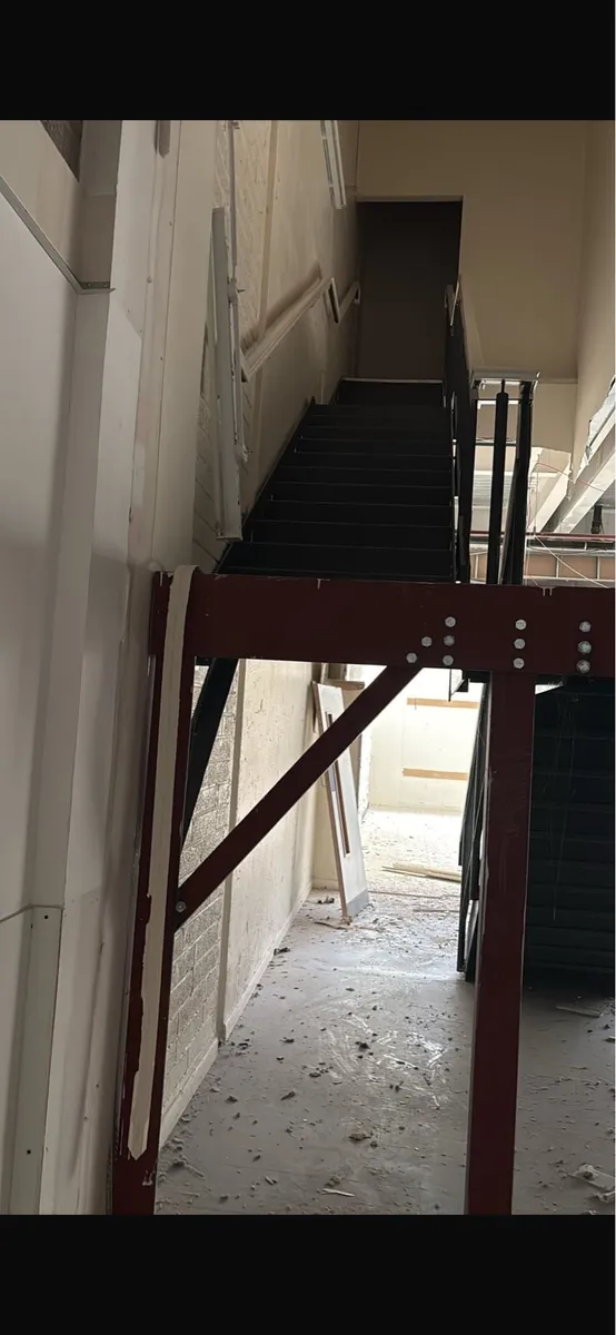 Steel stairs - Image 3