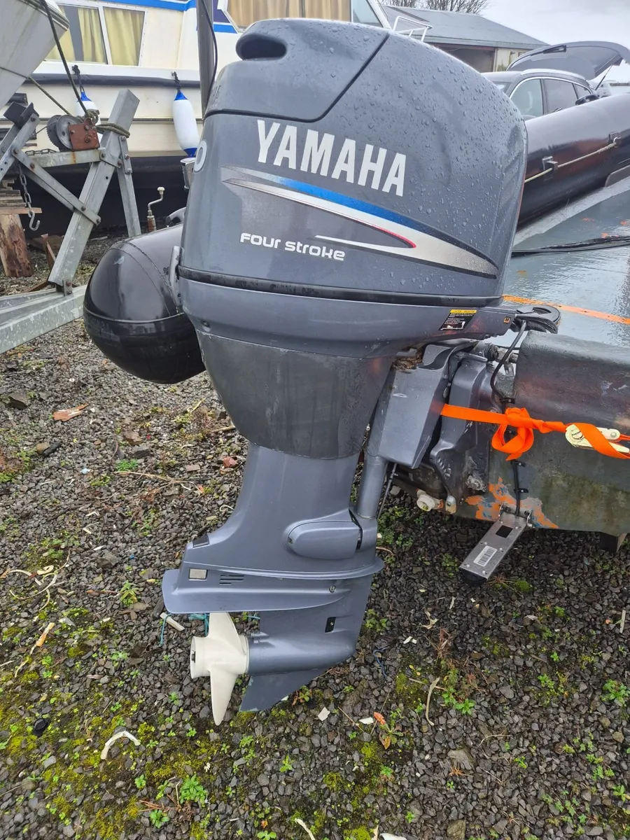 Boat engine - Image 1