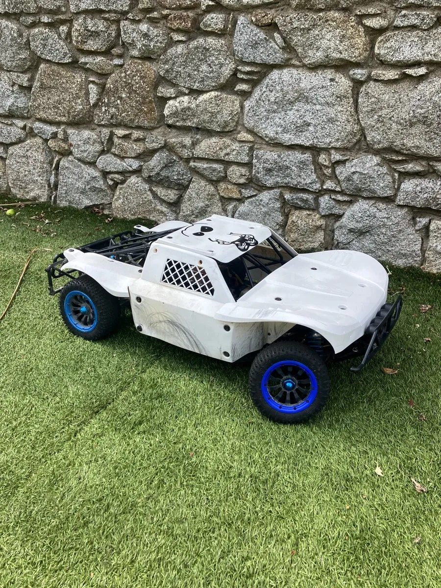 RC Car - Image 1