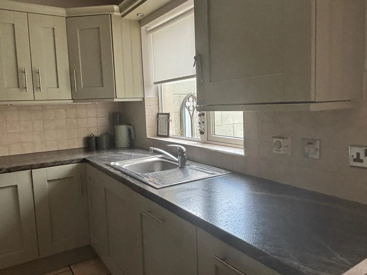 Full kitchen - Image 2