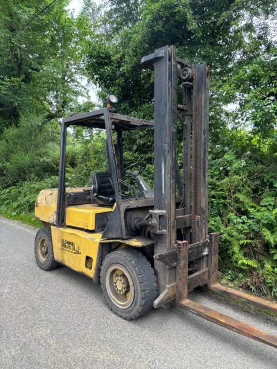 Hyster Diesel Forklift - Image 1