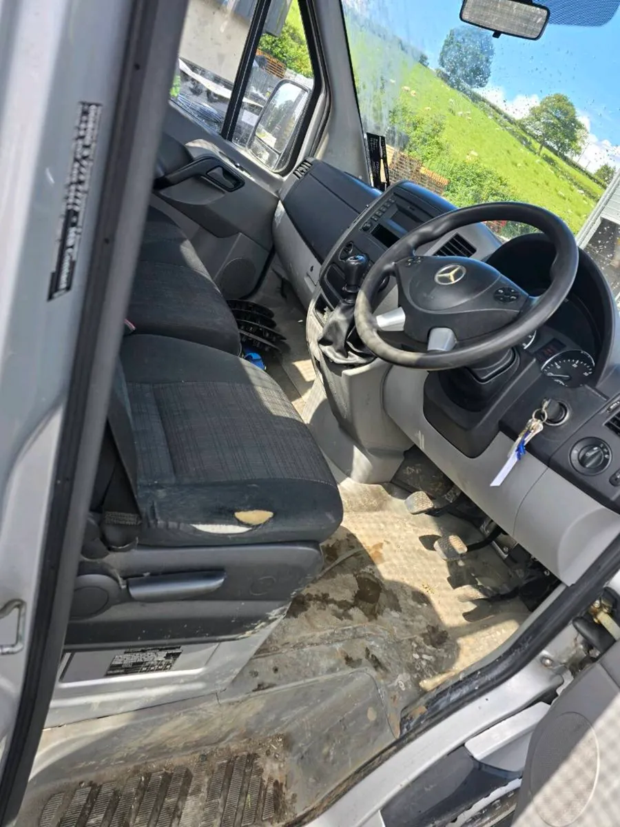 2016 Mercedes Sprinter - Image 4