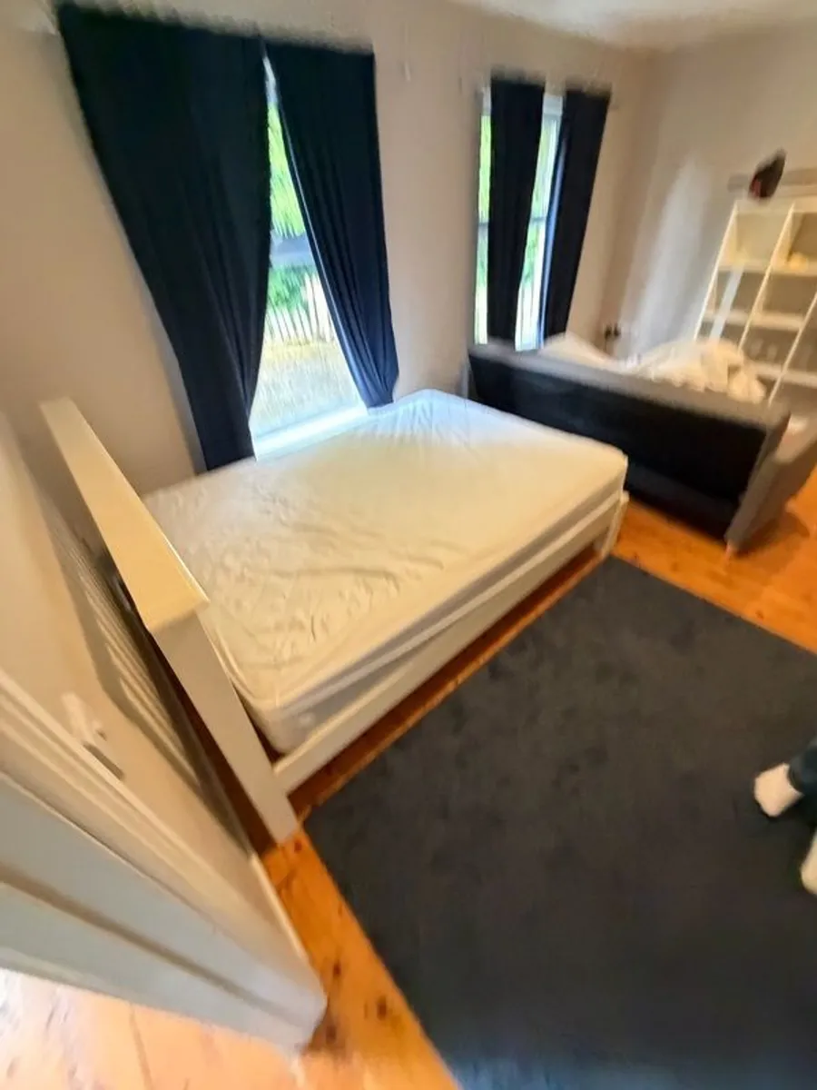 bed - Image 3