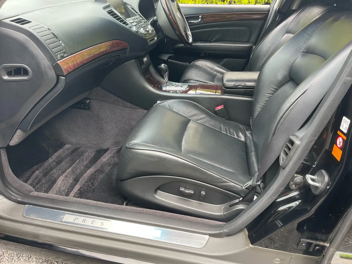 Nissan President - Image 2